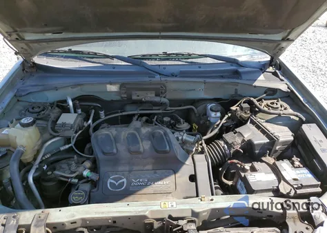 2004 Mazda Tribute Es z USA, uszkodzony, nr VIN 4F2CZ06164KM14641